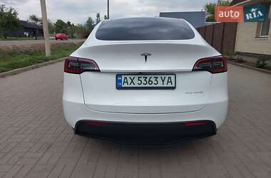 Позашляховик / Кросовер Tesla Model Y 2023 в 