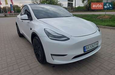 Позашляховик / Кросовер Tesla Model Y 2023 в 