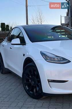 Внедорожник / Кроссовер Tesla Model Y 2021 в 