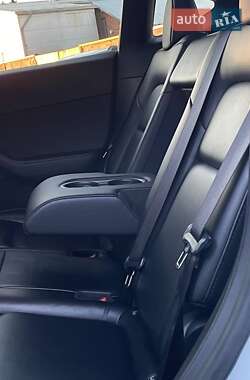 Внедорожник / Кроссовер Tesla Model Y 2021 в 