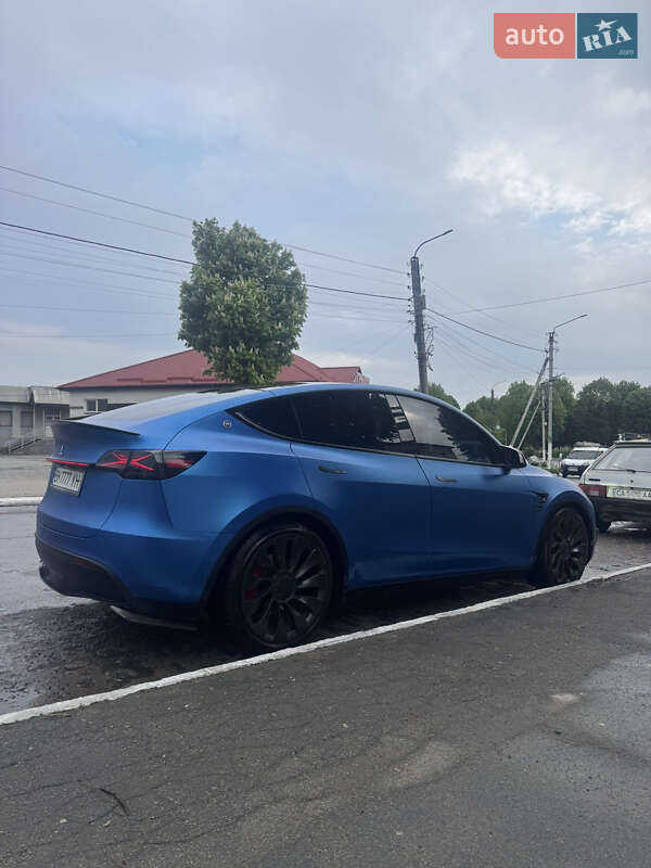 Внедорожник / Кроссовер Tesla Model Y 2021 в Белой Церкви