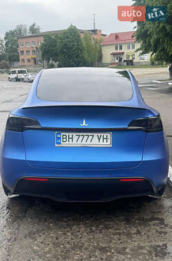 Внедорожник / Кроссовер Tesla Model Y 2021 в 