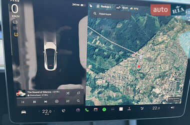 Позашляховик / Кросовер Tesla Model Y 2022 в 