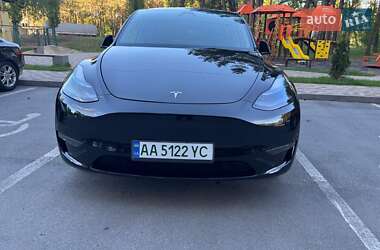 Внедорожник / Кроссовер Tesla Model Y 2024 в 