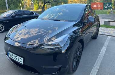 Внедорожник / Кроссовер Tesla Model Y 2024 в 