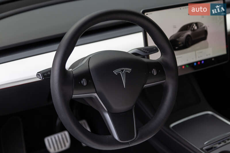 Внедорожник / Кроссовер Tesla Model Y 2022 в Киеве