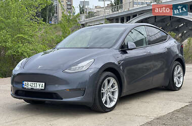 Внедорожник / Кроссовер Tesla Model Y 2023 в Киеве