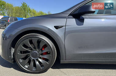 Внедорожник / Кроссовер Tesla Model Y 2023 в 