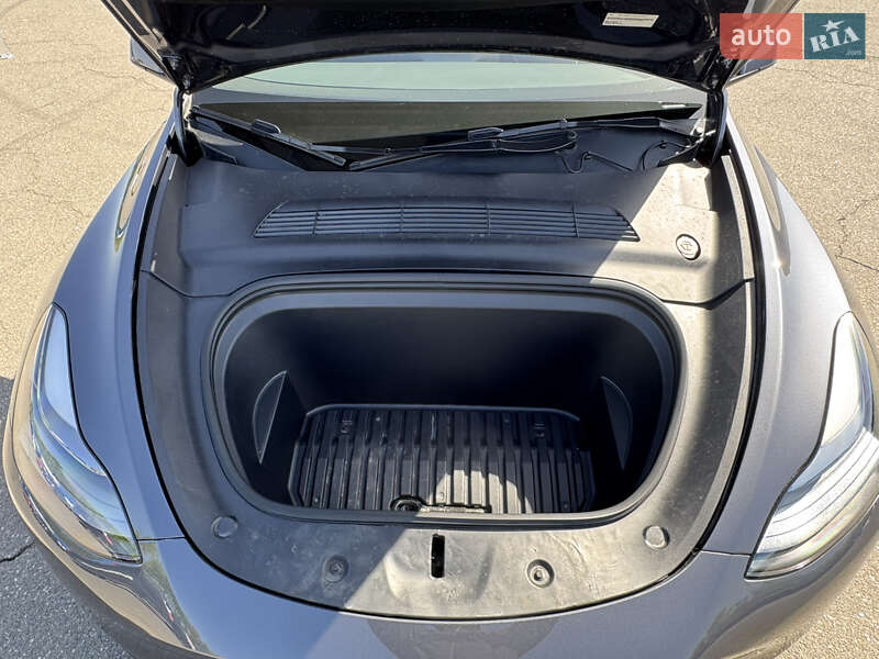Внедорожник / Кроссовер Tesla Model Y 2023 в Киеве фото 49 Внедорожник / Кроссовер Tesla Model Y 2023 в Киеве