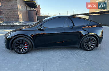 Внедорожник / Кроссовер Tesla Model Y 2021 в 