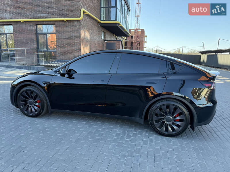 Внедорожник / Кроссовер Tesla Model Y 2021 в Полтаве