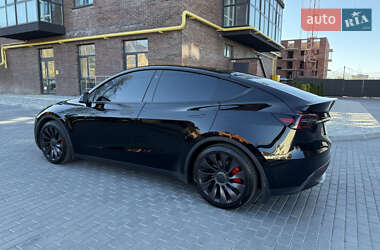 Внедорожник / Кроссовер Tesla Model Y 2021 в 
