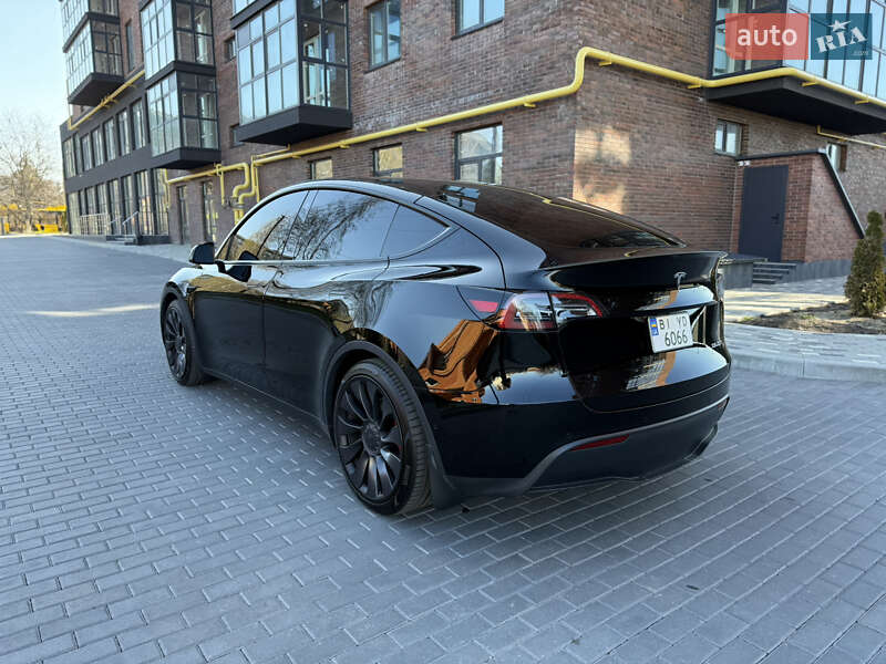 Внедорожник / Кроссовер Tesla Model Y 2021 в Полтаве