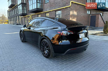 Внедорожник / Кроссовер Tesla Model Y 2021 в 