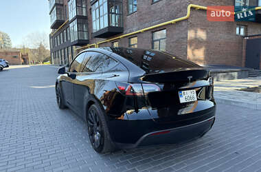 Внедорожник / Кроссовер Tesla Model Y 2021 в 