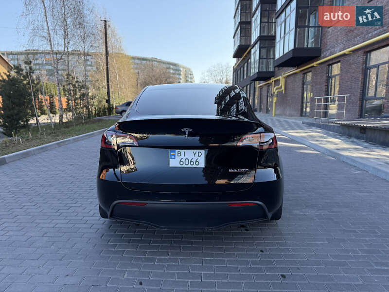 Внедорожник / Кроссовер Tesla Model Y 2021 в Полтаве