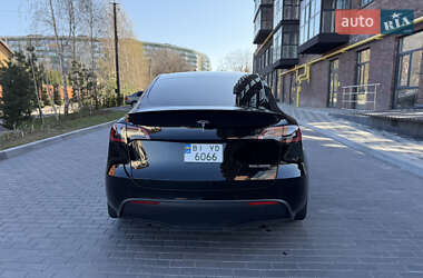 Внедорожник / Кроссовер Tesla Model Y 2021 в 