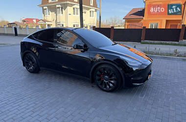 Внедорожник / Кроссовер Tesla Model Y 2021 в 