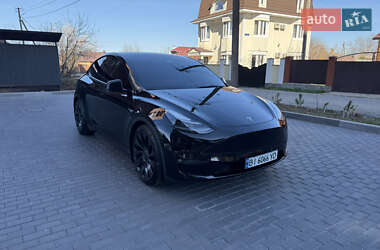 Внедорожник / Кроссовер Tesla Model Y 2021 в 