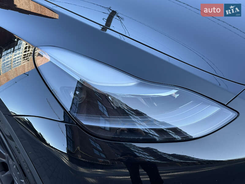 Внедорожник / Кроссовер Tesla Model Y 2021 в Полтаве