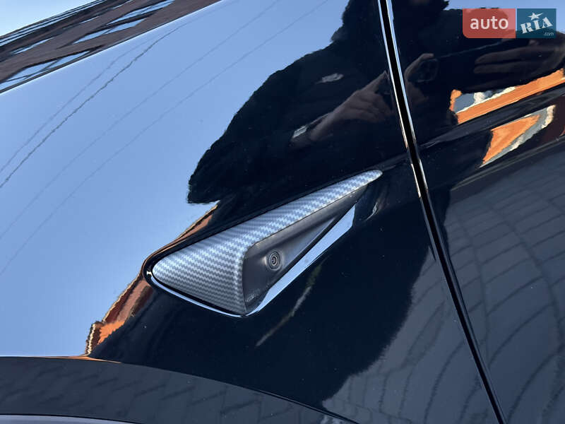 Внедорожник / Кроссовер Tesla Model Y 2021 в Полтаве