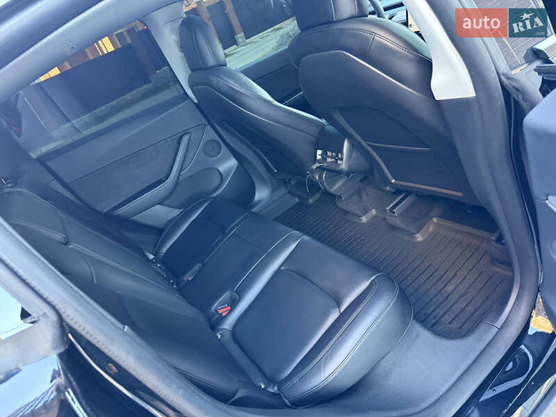 Внедорожник / Кроссовер Tesla Model Y 2021 в Полтаве