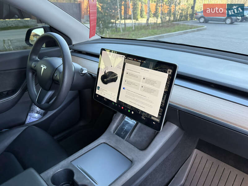 Внедорожник / Кроссовер Tesla Model Y 2021 в Полтаве