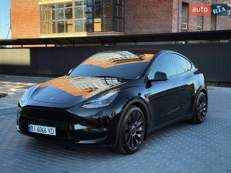 Внедорожник / Кроссовер Tesla Model Y 2021 в Полтаве