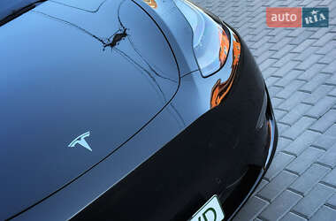 Внедорожник / Кроссовер Tesla Model Y 2021 в 