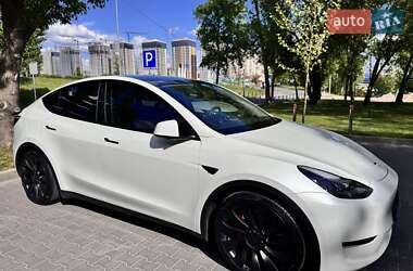 Позашляховик / Кросовер Tesla Model Y 2022 в 