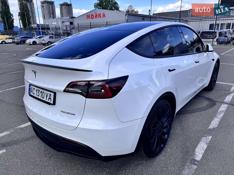 Позашляховик / Кросовер Tesla Model Y 2022 в Києві