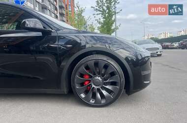 Позашляховик / Кросовер Tesla Model Y 2023 в 