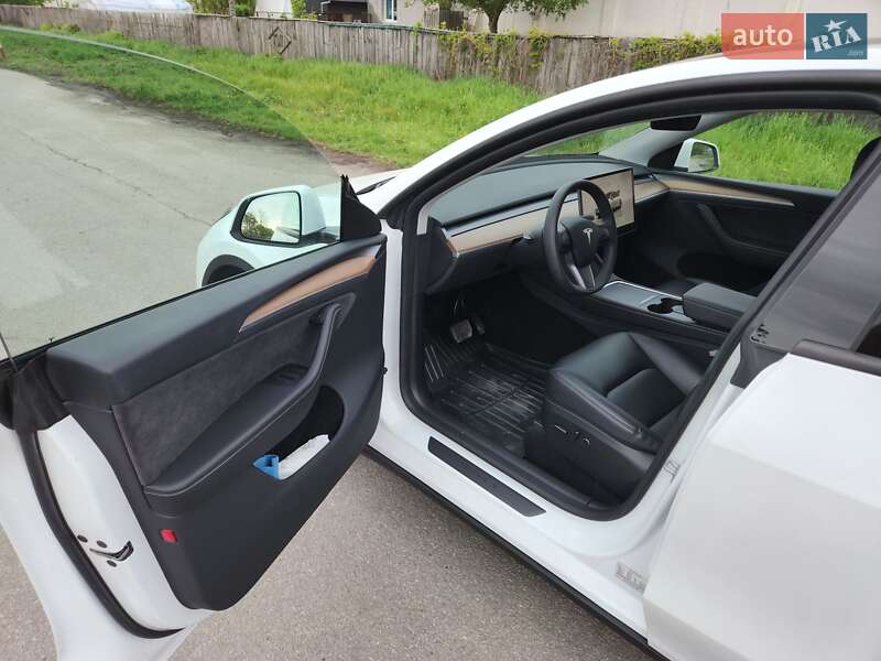 Внедорожник / Кроссовер Tesla Model Y 2023 в Сквире фото 10 Внедорожник / Кроссовер Tesla Model Y 2023 в Сквире