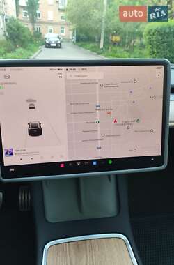 Позашляховик / Кросовер Tesla Model Y 2023 в 