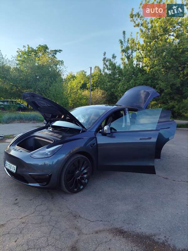 Внедорожник / Кроссовер Tesla Model Y 2023 в Кропивницком фото 54 Внедорожник / Кроссовер Tesla Model Y 2023 в Кропивницком