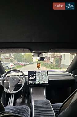 Внедорожник / Кроссовер Tesla Model Y 2020 в 