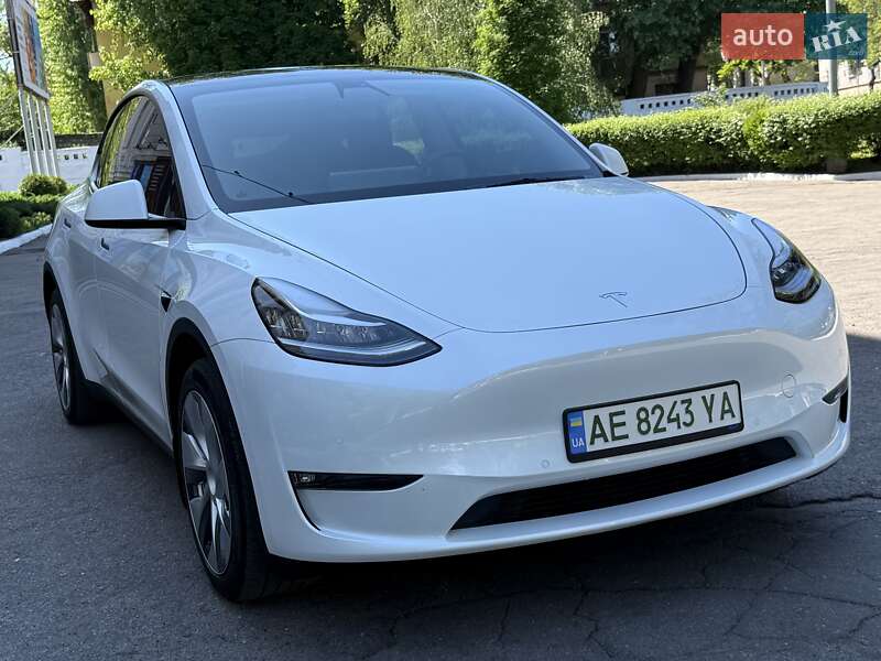 Позашляховик / Кросовер Tesla Model Y 2021 в Кам'янському