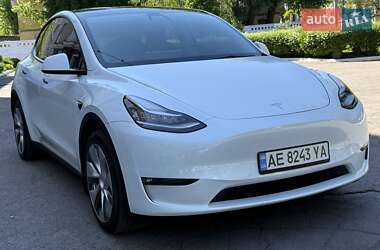 Внедорожник / Кроссовер Tesla Model Y 2021 в 