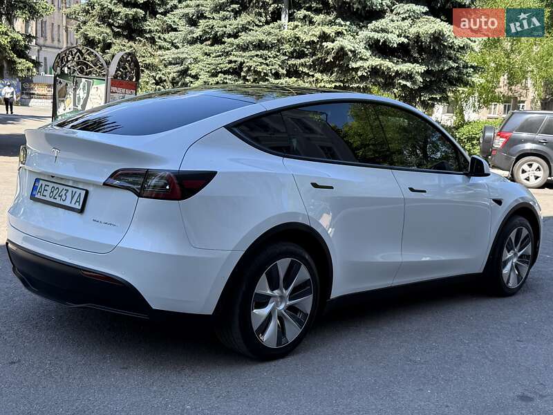 Внедорожник / Кроссовер Tesla Model Y 2021 в 