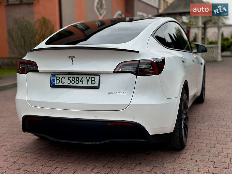 Внедорожник / Кроссовер Tesla Model Y 2021 в Стрые