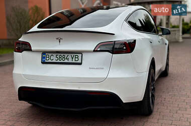 Внедорожник / Кроссовер Tesla Model Y 2021 в 