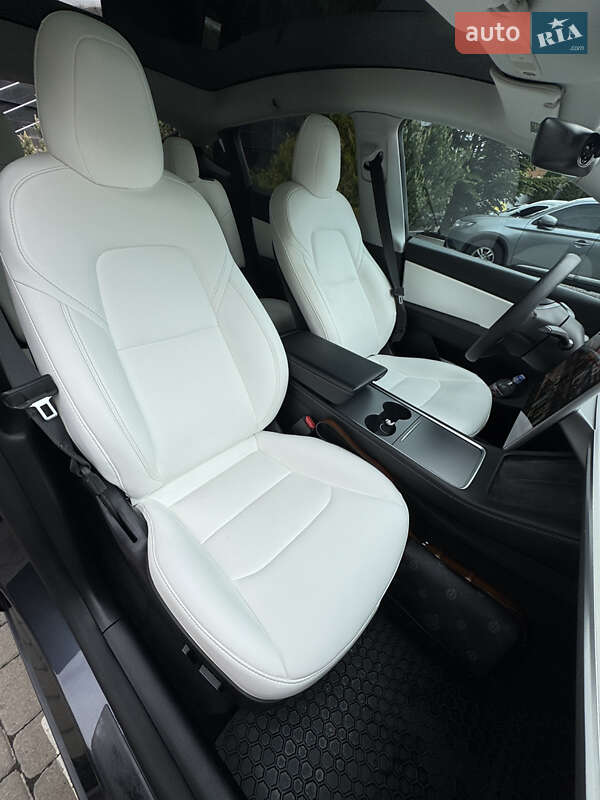 Внедорожник / Кроссовер Tesla Model Y 2021 в Виннице