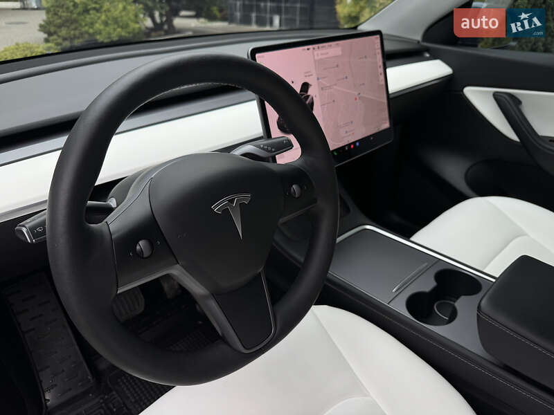 Внедорожник / Кроссовер Tesla Model Y 2021 в Виннице