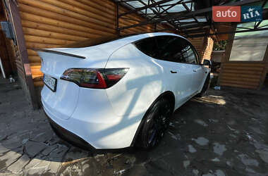 Внедорожник / Кроссовер Tesla Model Y 2021 в 
