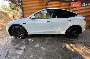 Внедорожник / Кроссовер Tesla Model Y 2021 в 