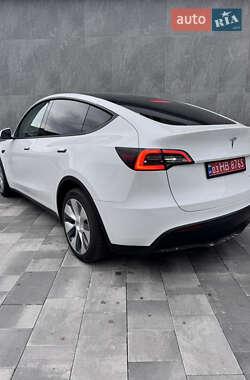 Внедорожник / Кроссовер Tesla Model Y 2023 в 