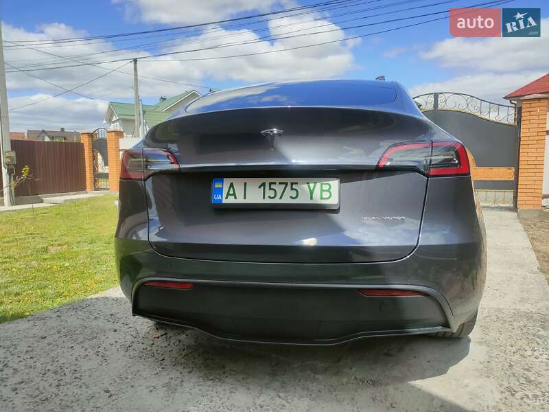 Позашляховик / Кросовер Tesla Model Y 2023 в Києві
