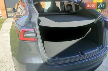 Позашляховик / Кросовер Tesla Model Y 2023 в 