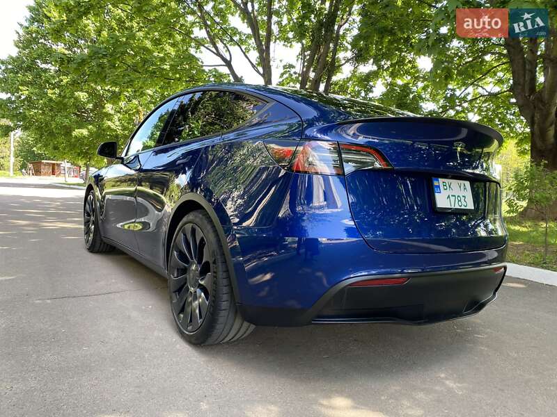 Внедорожник / Кроссовер Tesla Model Y 2022 в Ровно
