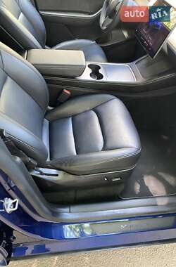 Позашляховик / Кросовер Tesla Model Y 2022 в 